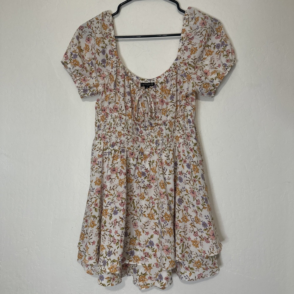 City Triangles Romper Dress Size‎ Medium Floral Print Scrunch Waist White Pink